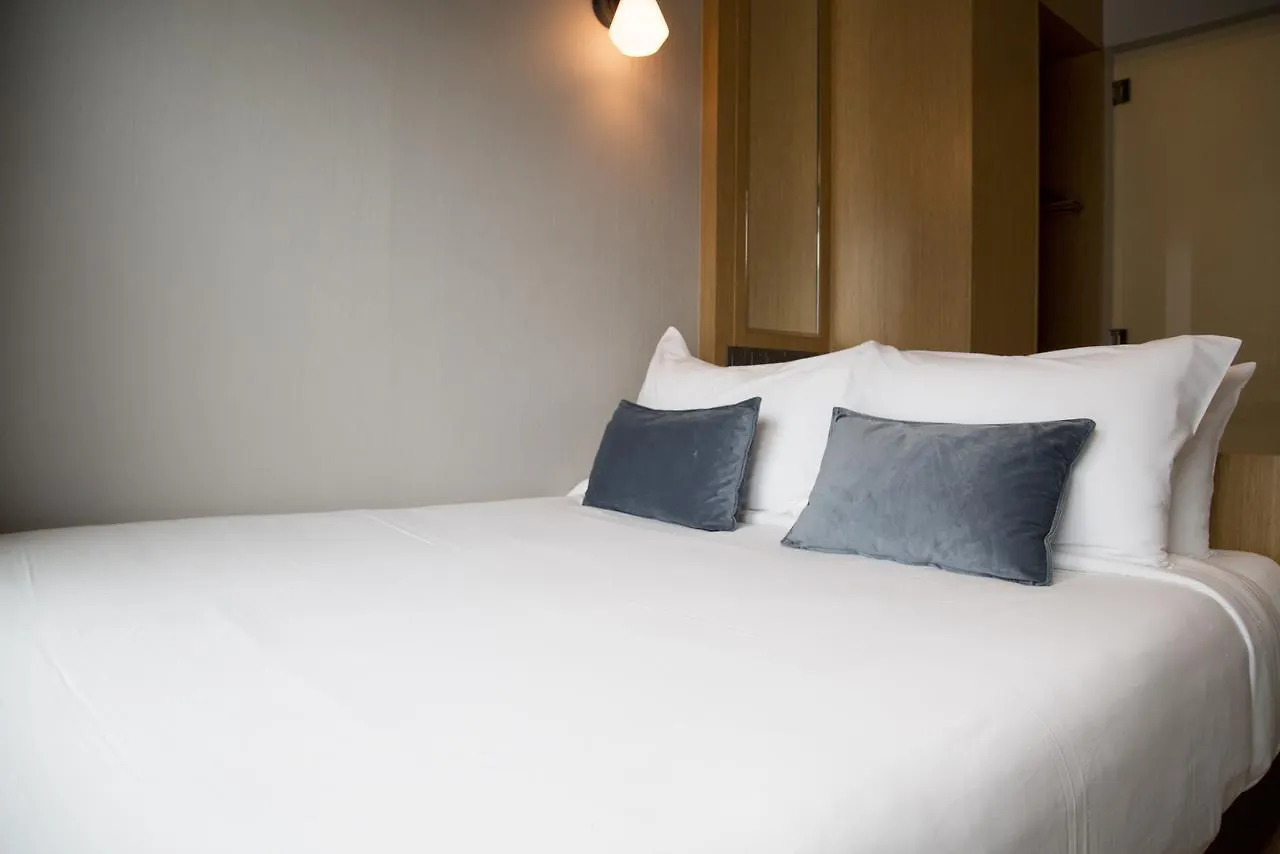 ****  Hotel Bencoolen At Hong Kong Street Szingapúr Szingapúr
