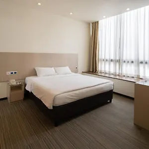 Hotel Aqueen Lavender